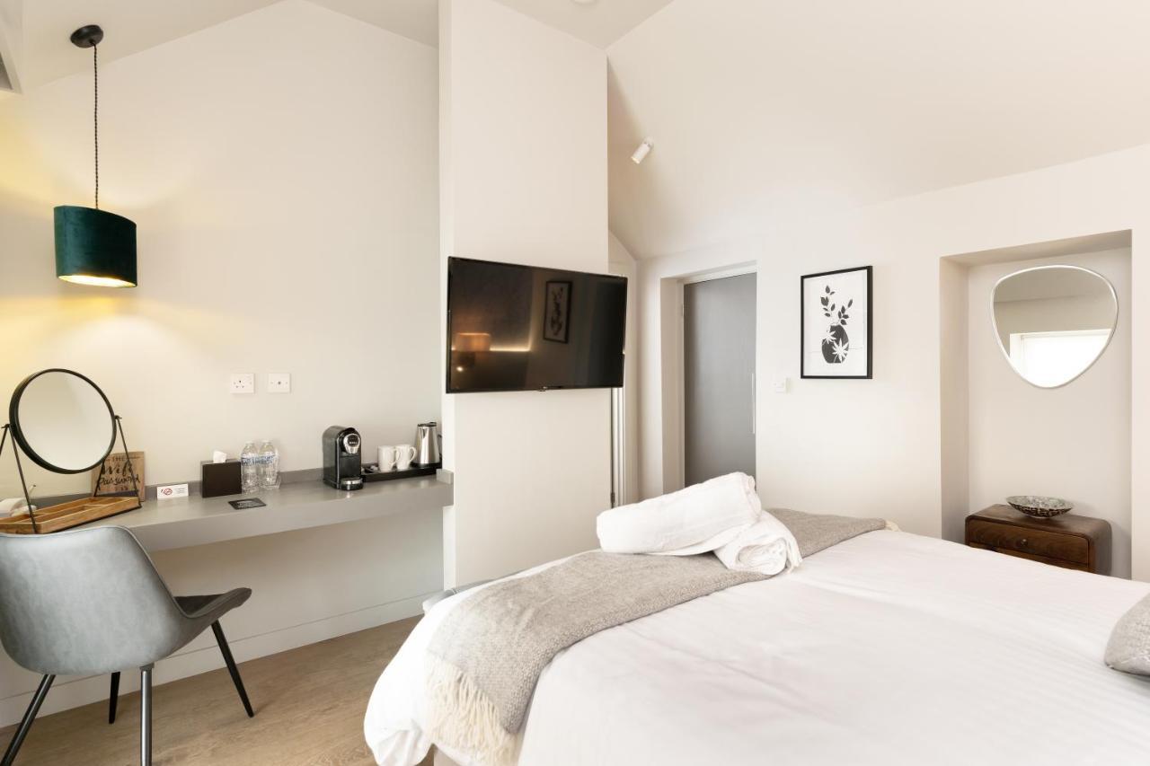 The Roost On Rock Road Otel Barry Dış mekan fotoğraf
